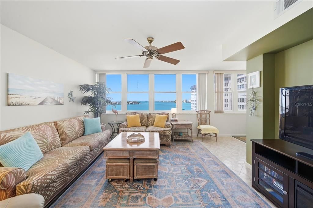 For Rent: $2,600 (2 beds, 2 baths, 1605 Square Feet)