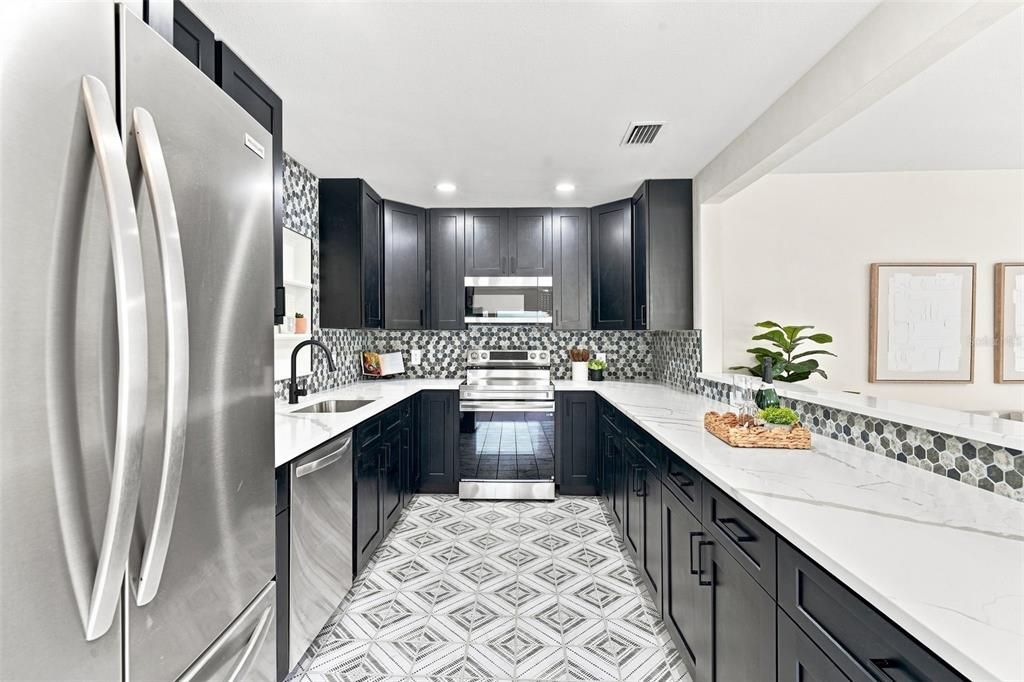 En Venta: $539,000 (4 camas, 2 baños, 1933 Pies cuadrados)