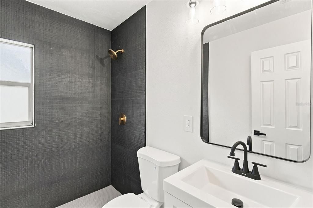 En Venta: $539,000 (4 camas, 2 baños, 1933 Pies cuadrados)
