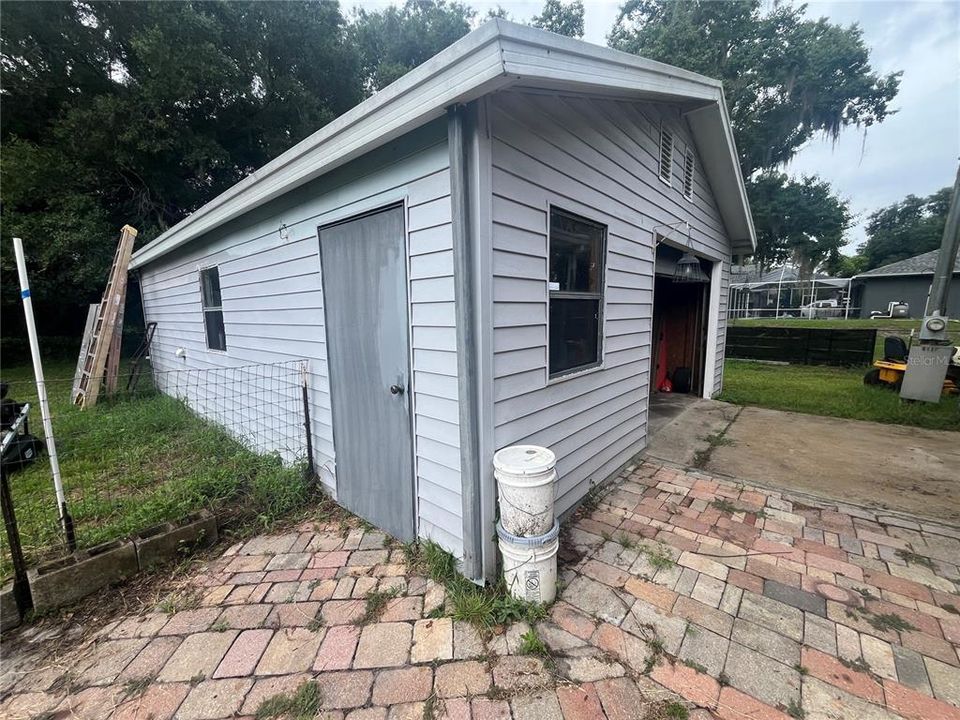 For Sale: $275,000 (3 beds, 2 baths, 1568 Square Feet)