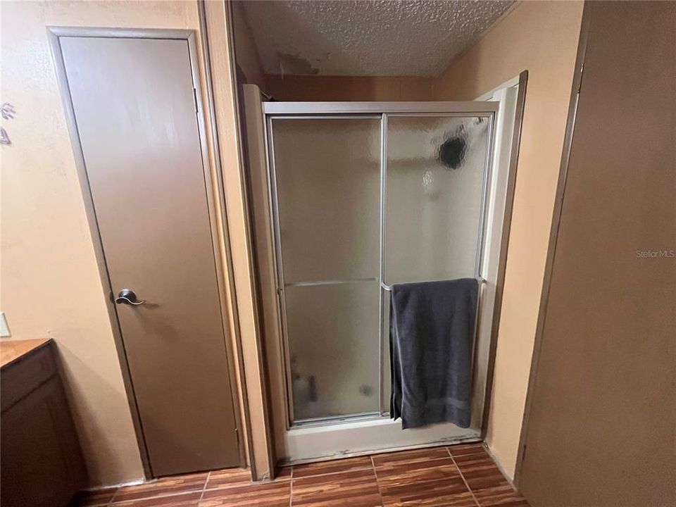 For Sale: $275,000 (3 beds, 2 baths, 1568 Square Feet)