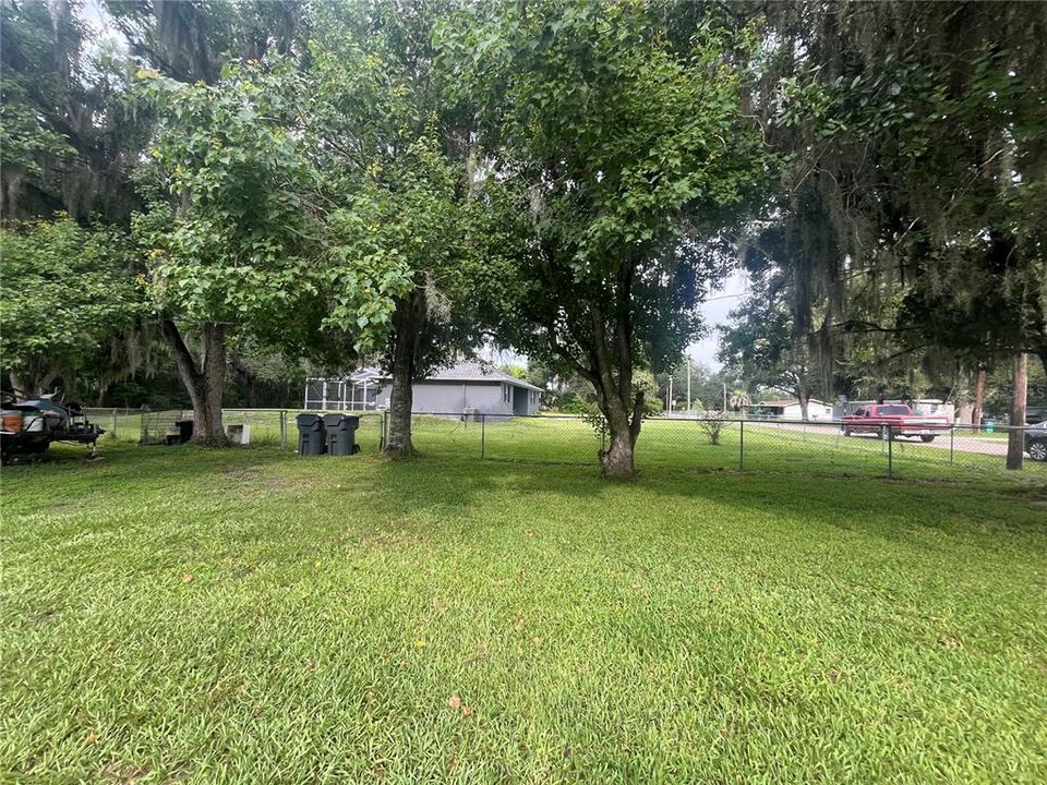 For Sale: $275,000 (3 beds, 2 baths, 1568 Square Feet)