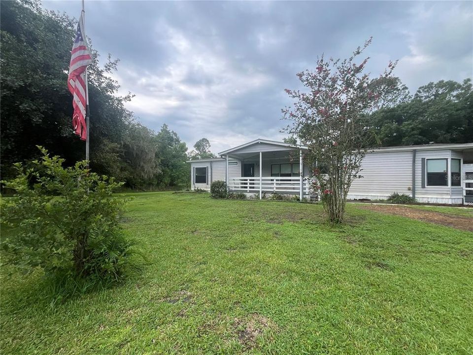 For Sale: $275,000 (3 beds, 2 baths, 1568 Square Feet)