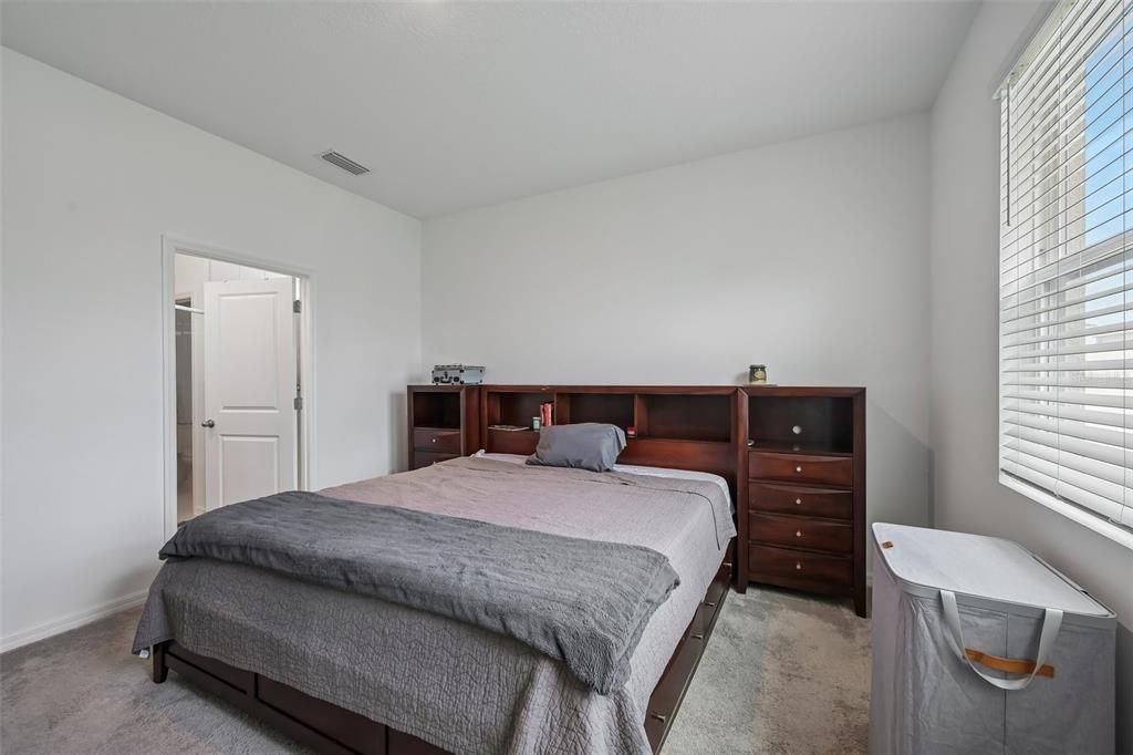 For Sale: $395,000 (4 beds, 2 baths, 2164 Square Feet)
