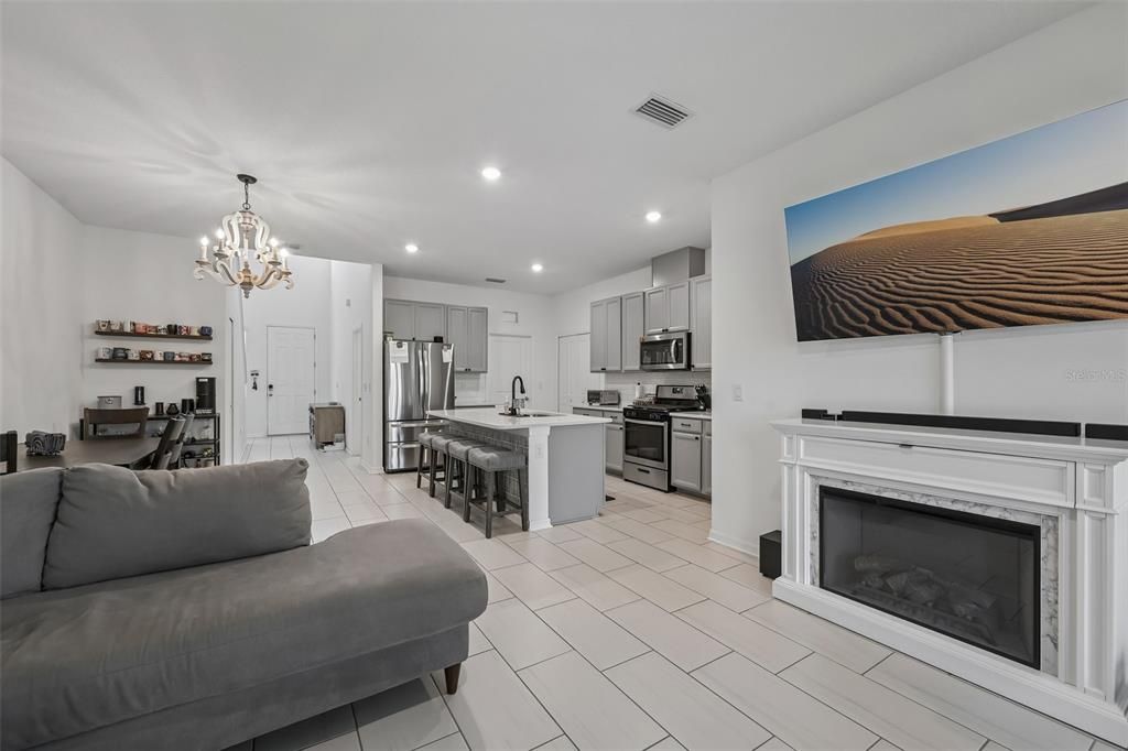 For Sale: $395,000 (4 beds, 2 baths, 2164 Square Feet)