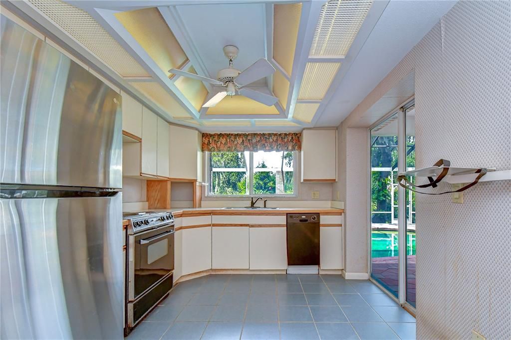 На продажу: $665,000 (3 спален, 3 ванн, 3592 Квадратных фут)