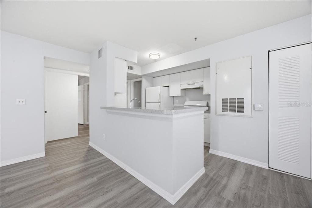 В аренду: $1,595 (2 спален, 2 ванн, 1078 Квадратных фут)
