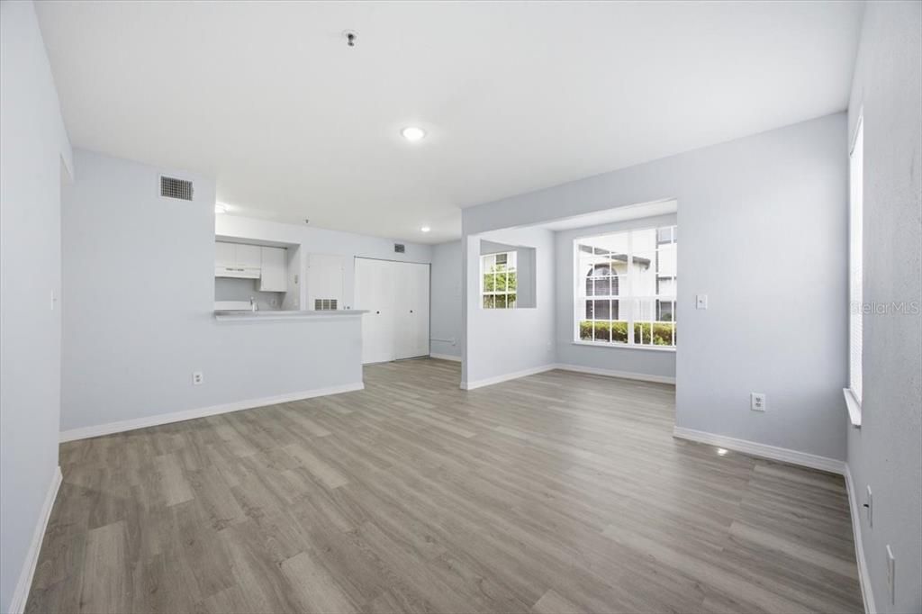 В аренду: $1,595 (2 спален, 2 ванн, 1078 Квадратных фут)