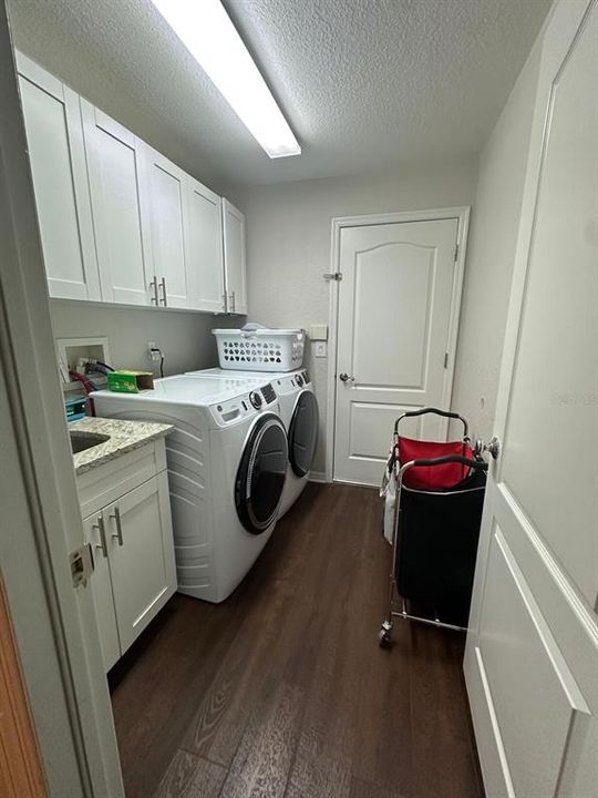 В аренду: $3,995 (4 спален, 2 ванн, 2272 Квадратных фут)