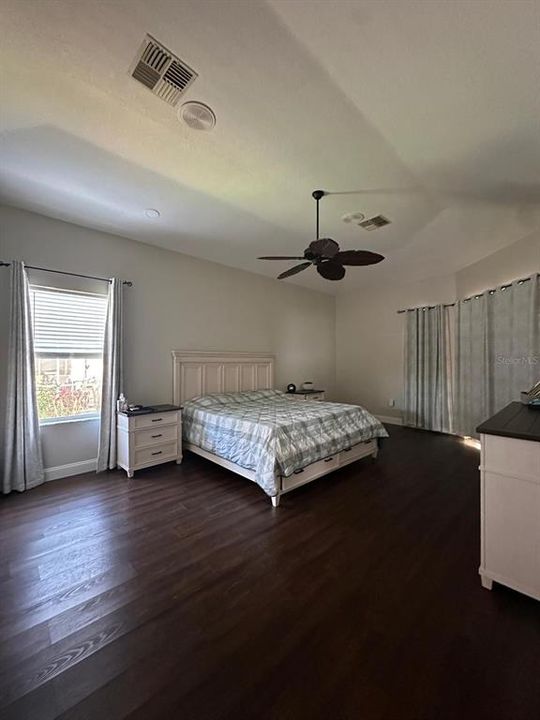В аренду: $3,995 (4 спален, 2 ванн, 2272 Квадратных фут)
