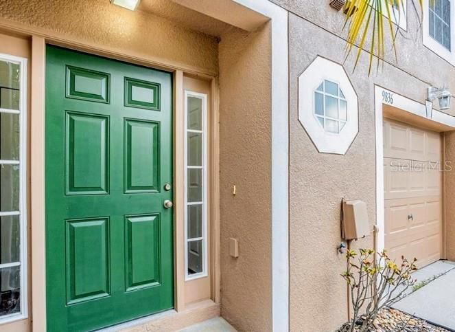 For Rent: $2,100 (3 beds, 2 baths, 1670 Square Feet)