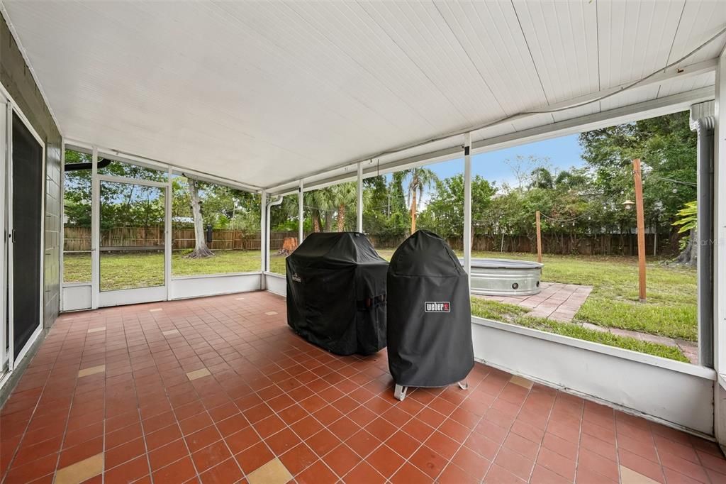 На продажу: $625,000 (4 спален, 2 ванн, 1814 Квадратных фут)