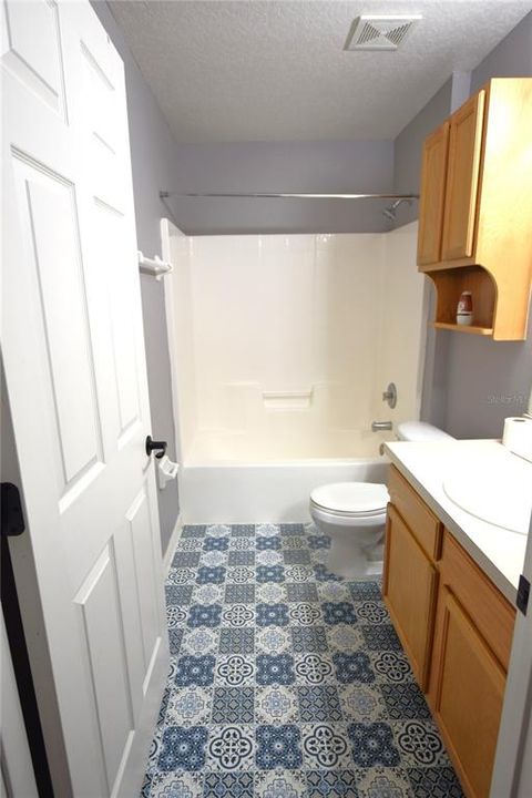 En Renta: $1,950 (3 camas, 2 baños, 1768 Pies cuadrados)