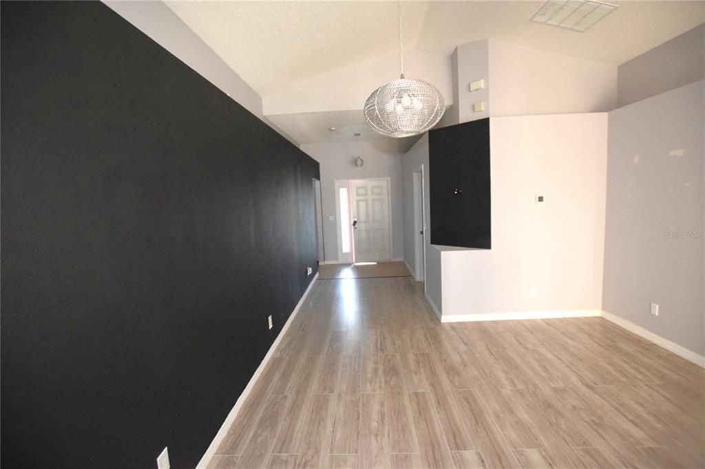 En Renta: $1,950 (3 camas, 2 baños, 1768 Pies cuadrados)