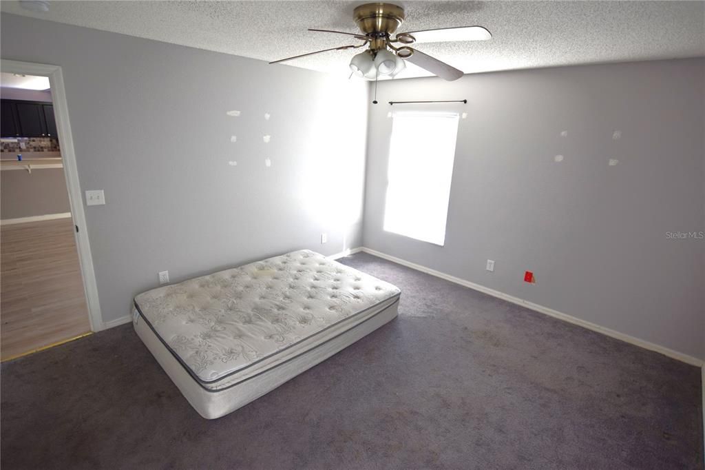 En Renta: $1,950 (3 camas, 2 baños, 1768 Pies cuadrados)