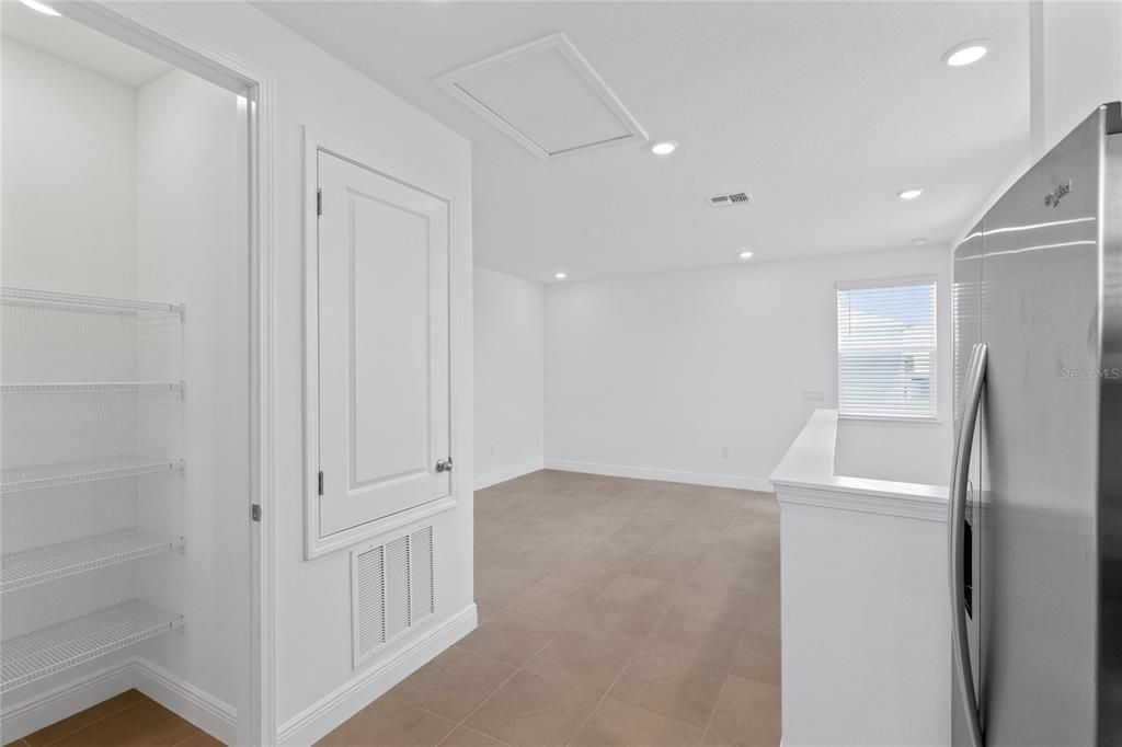 В аренду: $1,700 (1 спален, 1 ванн, 750 Квадратных фут)