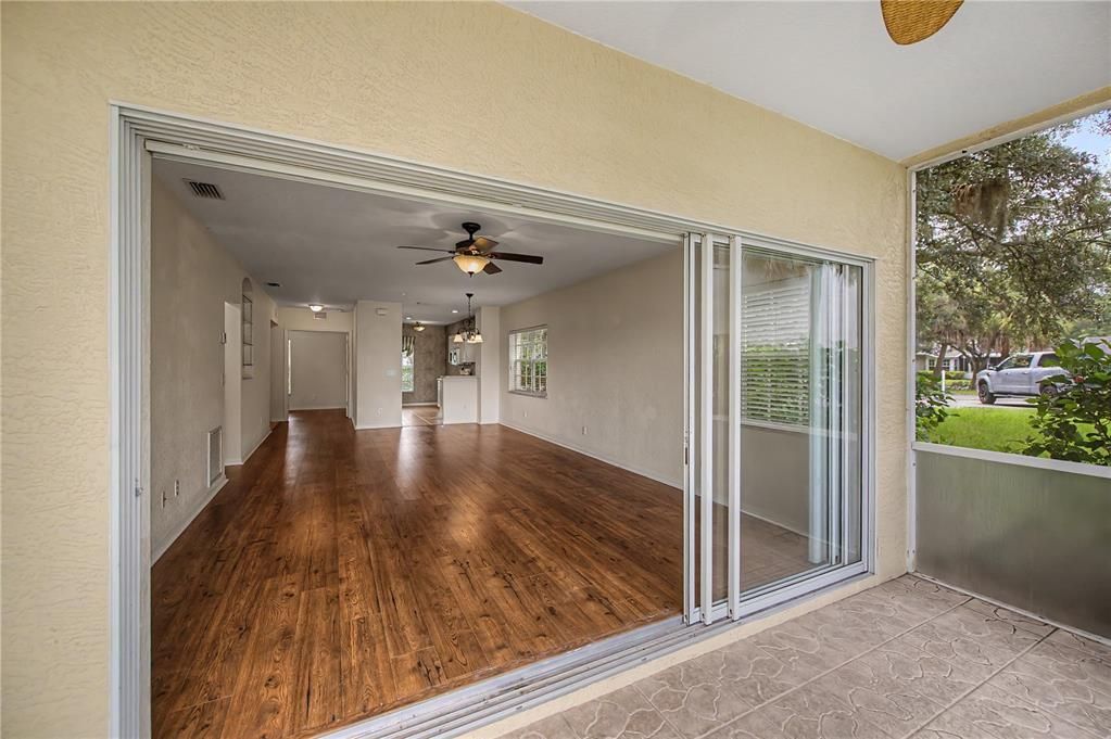 En Venta: $219,900 (3 camas, 2 baños, 1293 Pies cuadrados)