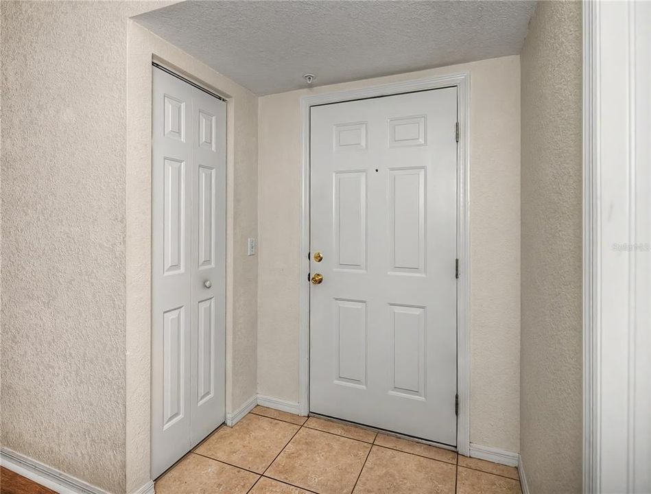 En Venta: $219,900 (3 camas, 2 baños, 1293 Pies cuadrados)
