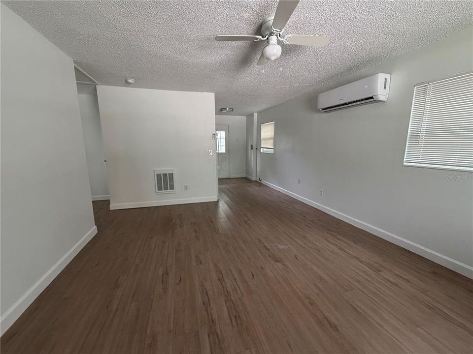В аренду: $1,545 (2 спален, 1 ванн, 800 Квадратных фут)