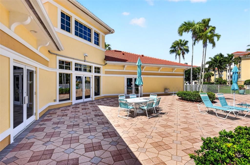 For Sale: $333,500 (3 beds, 2 baths, 1498 Square Feet)