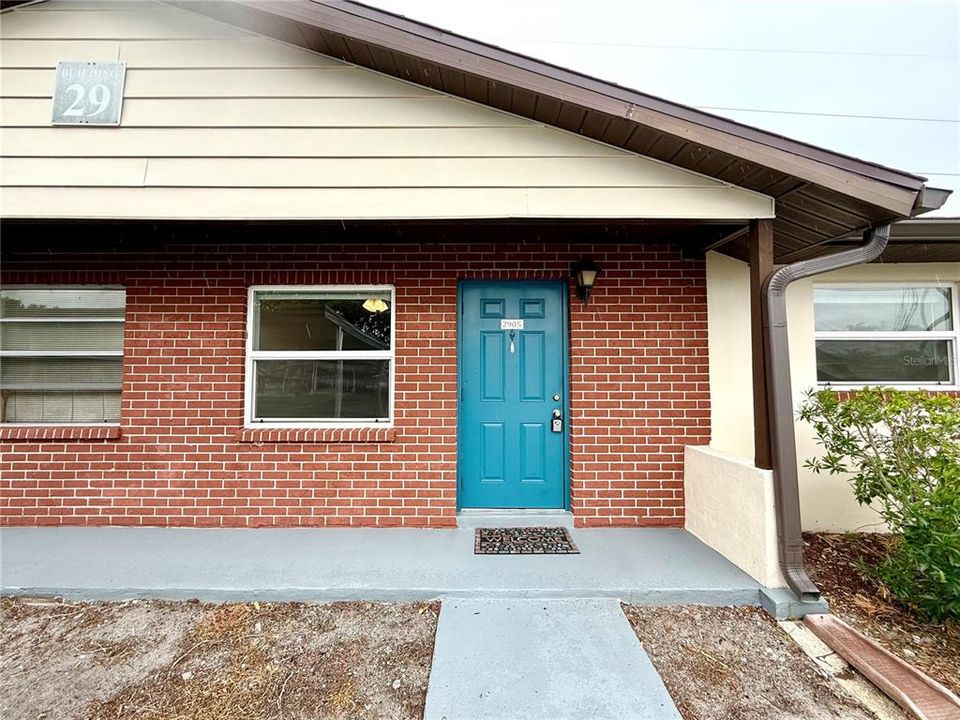 For Rent: $1,295 (1 beds, 1 baths, 640 Square Feet)
