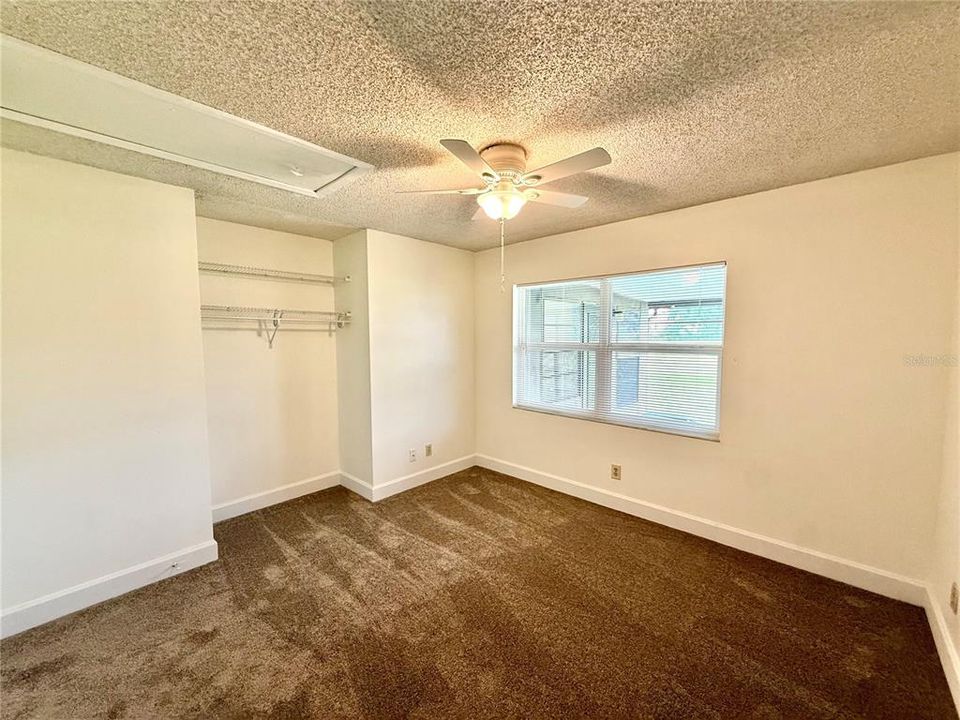 For Rent: $1,295 (1 beds, 1 baths, 640 Square Feet)
