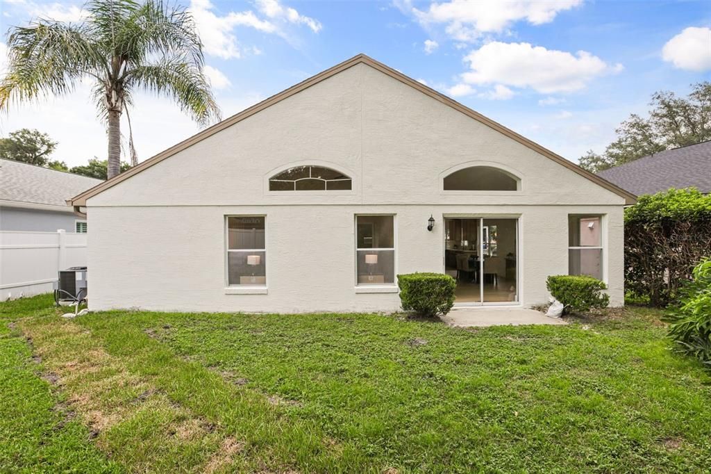 En Venta: $498,000 (4 camas, 2 baños, 1958 Pies cuadrados)