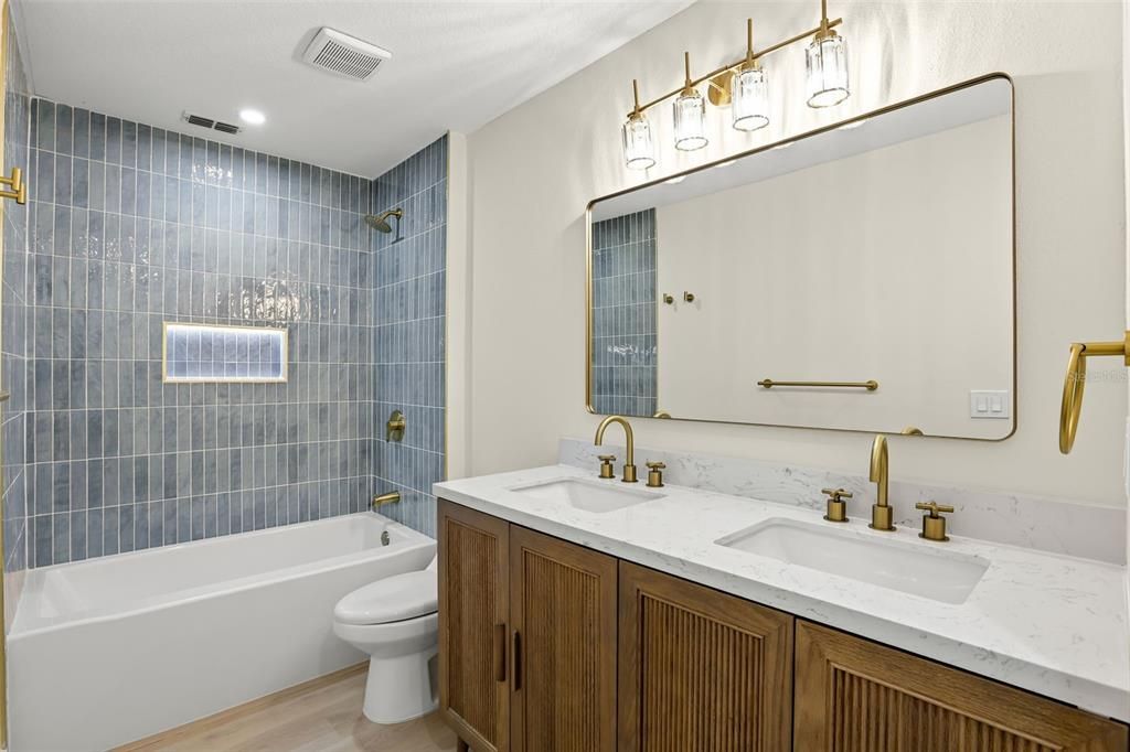 En Venta: $498,000 (4 camas, 2 baños, 1958 Pies cuadrados)