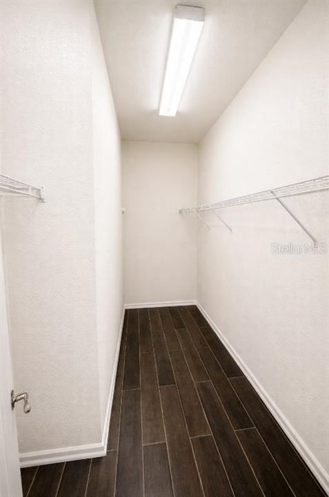 В аренду: $1,995 (4 спален, 3 ванн, 2093 Квадратных фут)