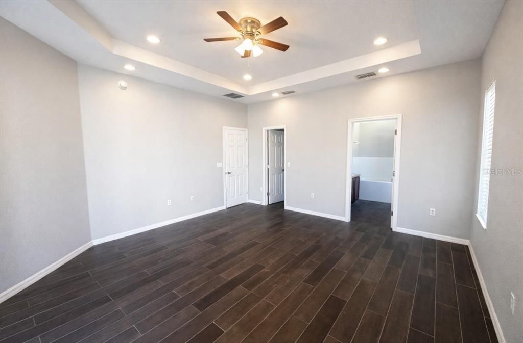 В аренду: $1,995 (4 спален, 3 ванн, 2093 Квадратных фут)