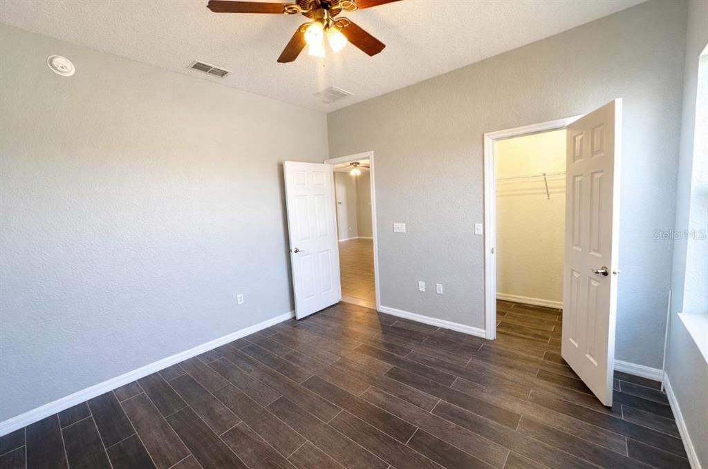 В аренду: $1,995 (4 спален, 3 ванн, 2093 Квадратных фут)