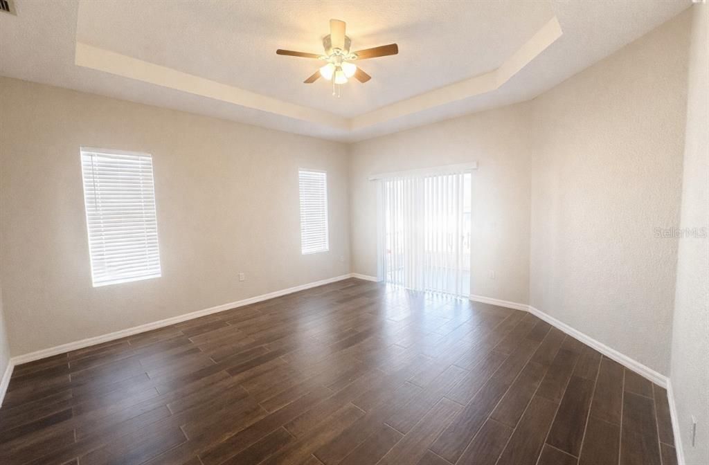 В аренду: $1,995 (4 спален, 3 ванн, 2093 Квадратных фут)