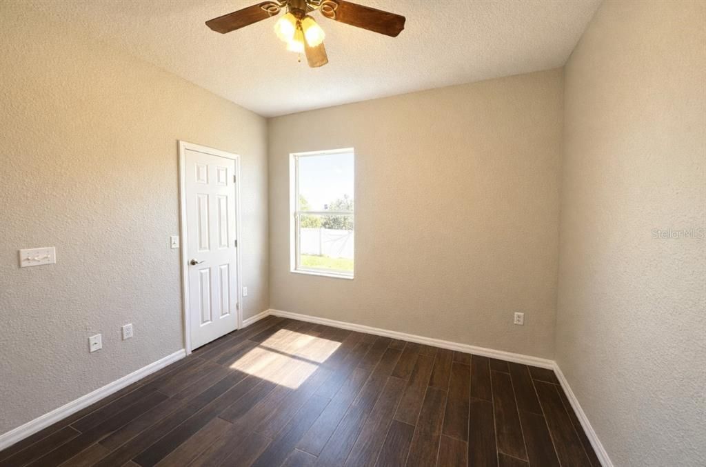 В аренду: $1,995 (4 спален, 3 ванн, 2093 Квадратных фут)