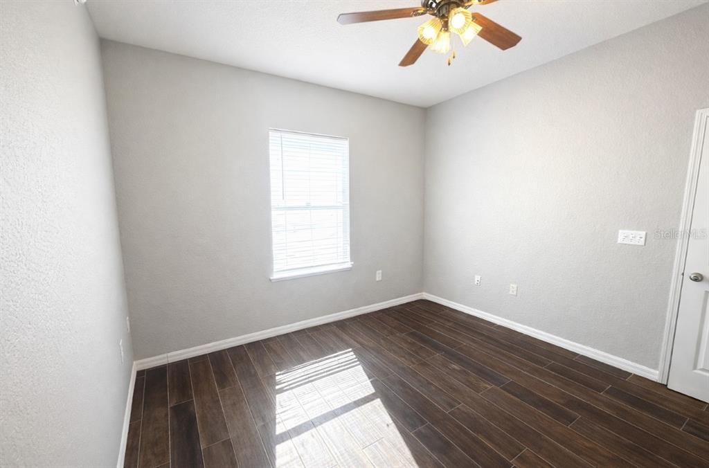 В аренду: $1,995 (4 спален, 3 ванн, 2093 Квадратных фут)
