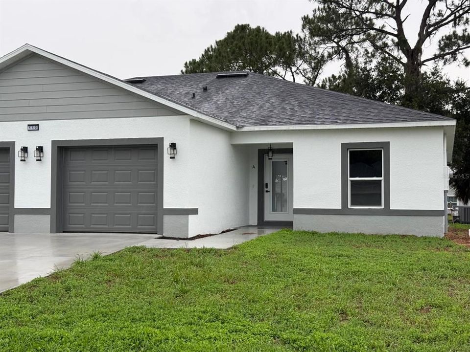 For Sale: $409,900 (6 beds, 0 baths, 2460 Square Feet)