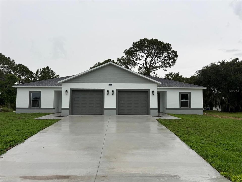 For Sale: $409,900 (6 beds, 0 baths, 2460 Square Feet)