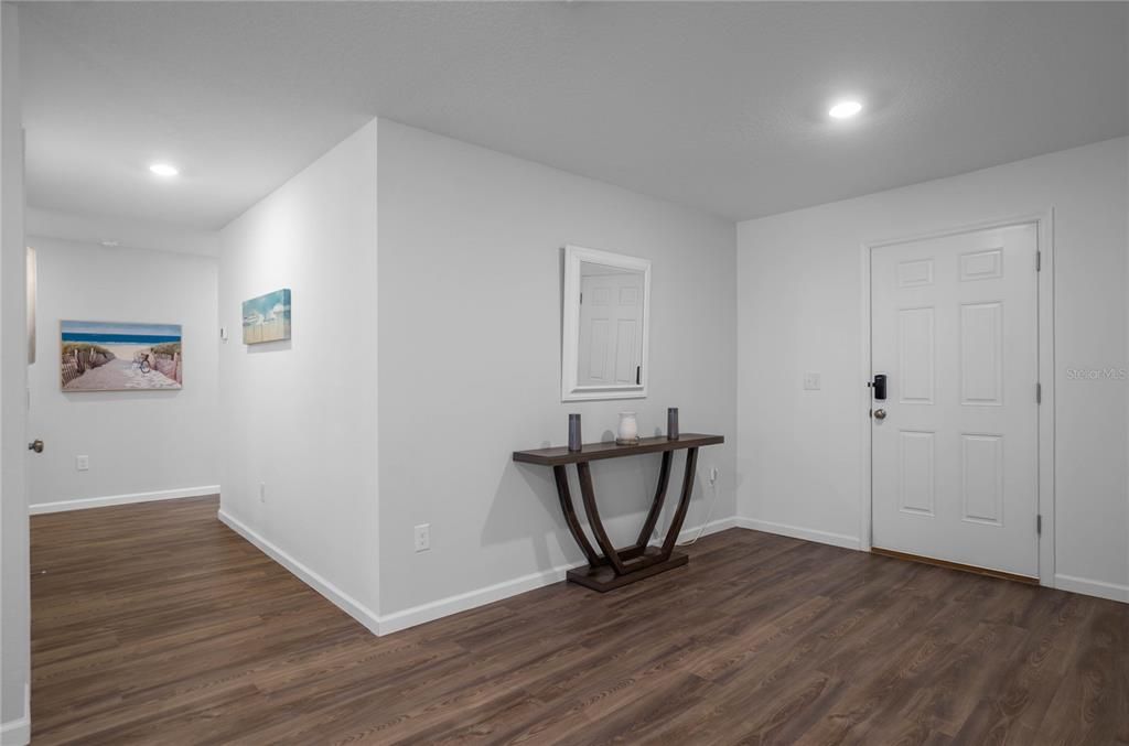 En Venta: $349,000 (4 camas, 3 baños, 2291 Pies cuadrados)