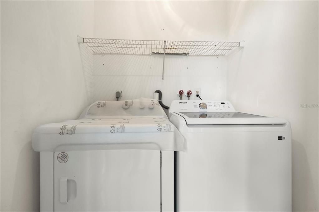 For Rent: $1,250 (2 beds, 2 baths, 1046 Square Feet)