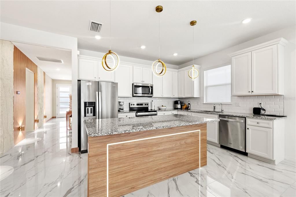 En Venta: $780,000 (4 camas, 2 baños, 1849 Pies cuadrados)