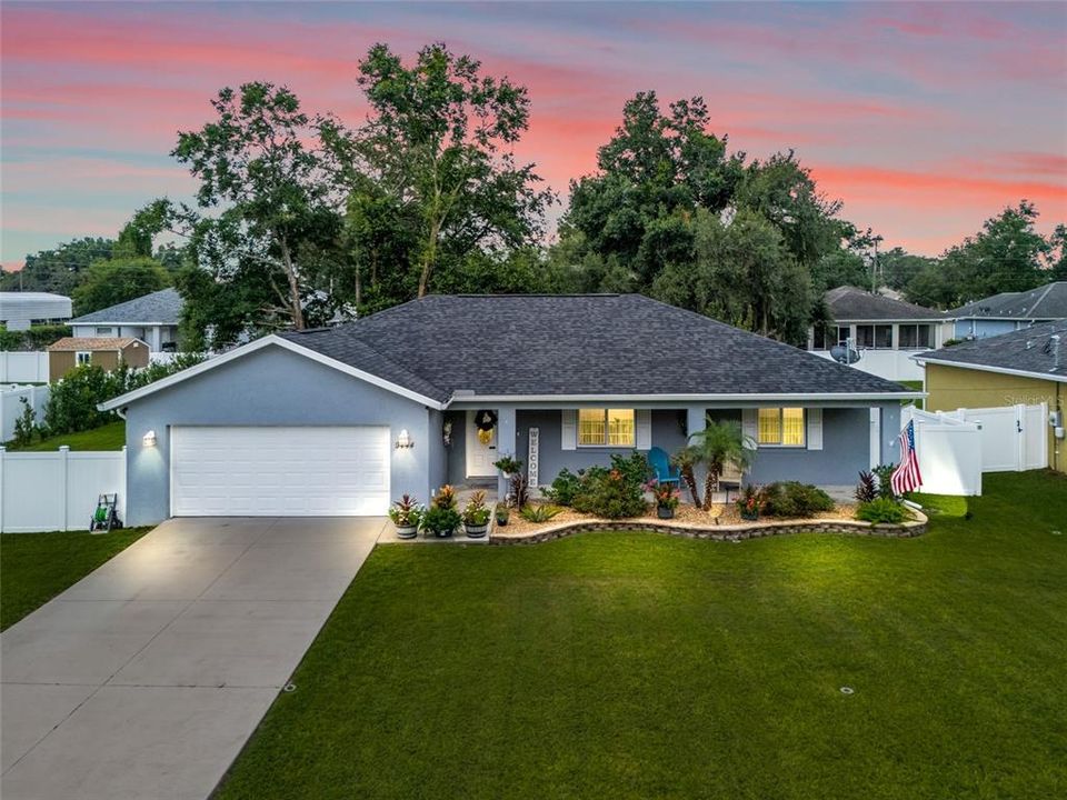 En Venta: $396,000 (3 camas, 2 baños, 1415 Pies cuadrados)