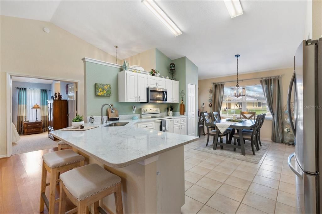 En Venta: $329,000 (3 camas, 2 baños, 1731 Pies cuadrados)