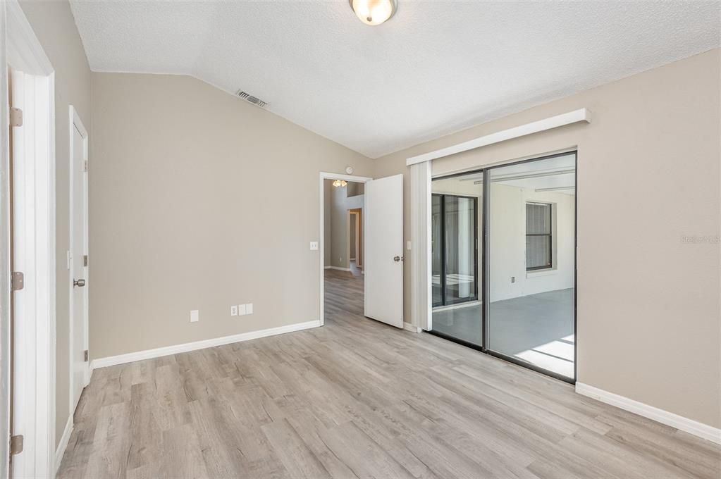 В аренду: $2,300 (3 спален, 2 ванн, 1137 Квадратных фут)