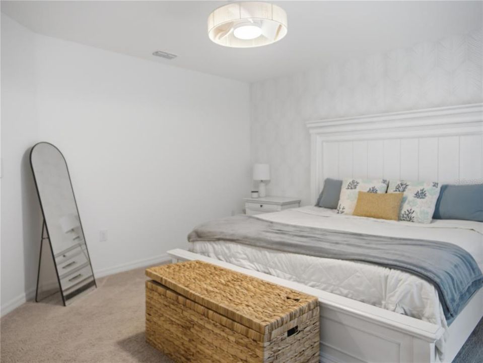На продажу: $299,900 (4 спален, 2 ванн, 1854 Квадратных фут)