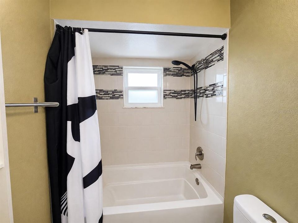 For Sale: $310,900 (4 beds, 2 baths, 1588 Square Feet)