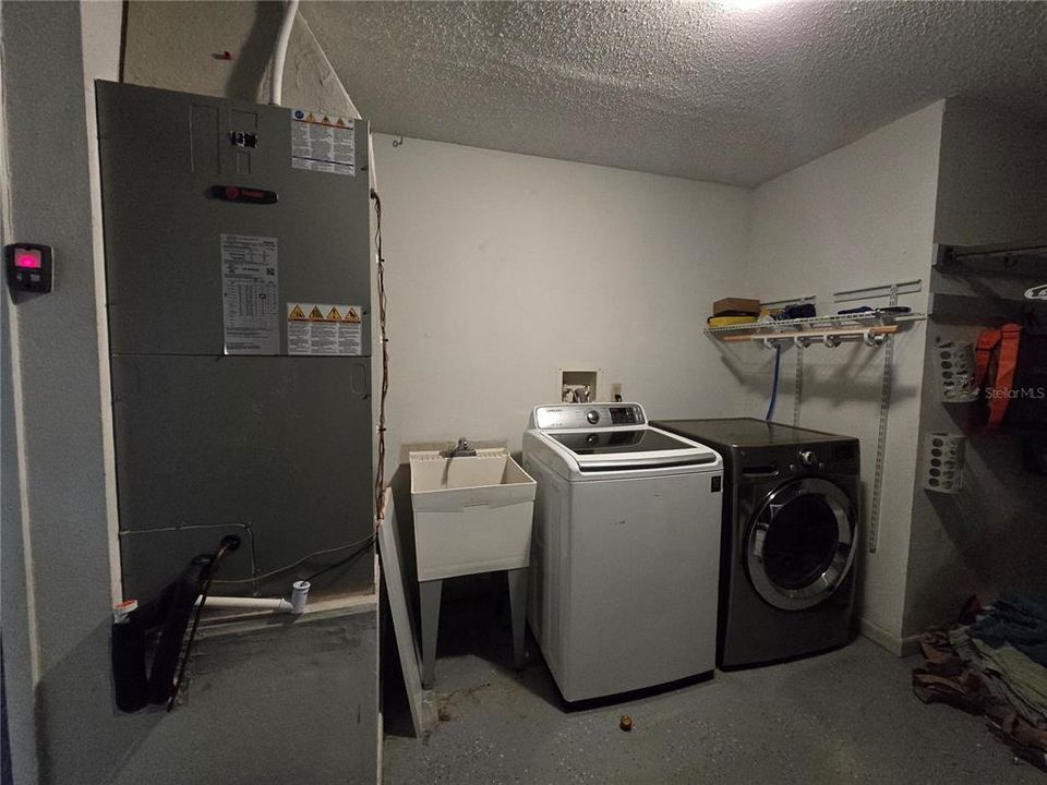 For Sale: $310,900 (4 beds, 2 baths, 1588 Square Feet)