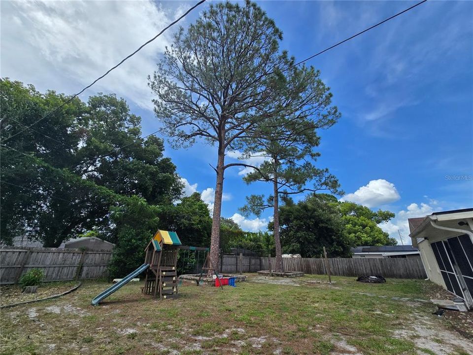 For Sale: $310,900 (4 beds, 2 baths, 1588 Square Feet)