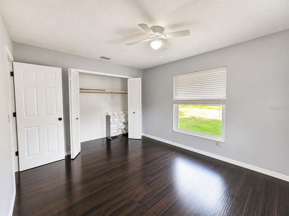 For Sale: $310,900 (4 beds, 2 baths, 1588 Square Feet)