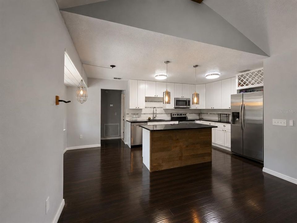 For Sale: $310,900 (4 beds, 2 baths, 1588 Square Feet)