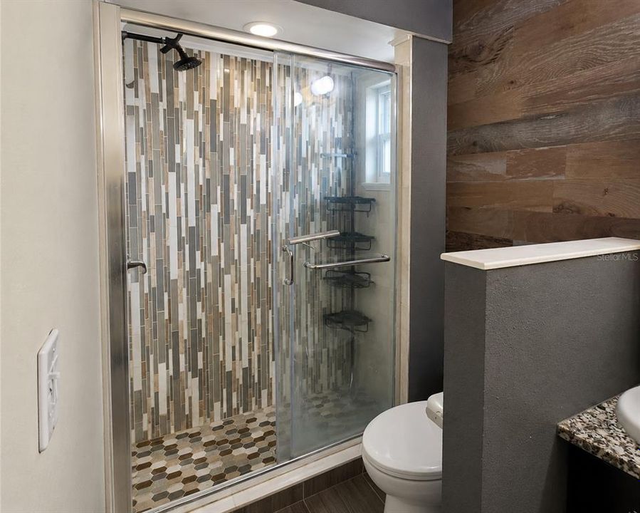 For Sale: $310,900 (4 beds, 2 baths, 1588 Square Feet)