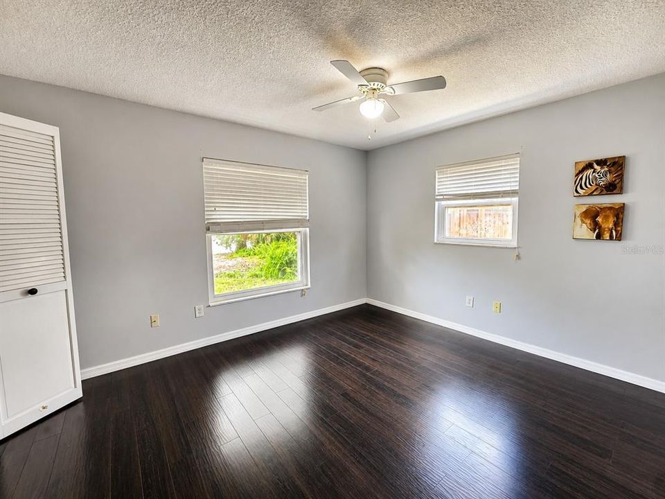 For Sale: $310,900 (4 beds, 2 baths, 1588 Square Feet)